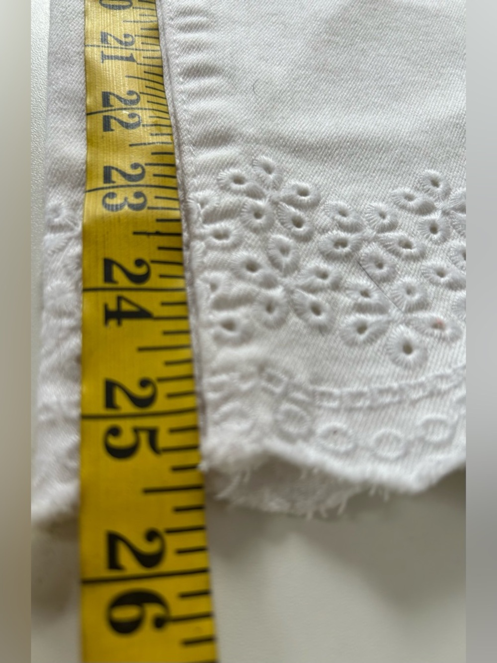 TALBOTS FLAWLESS SCALLOP-HEM DENIM SLIM ANKLE - WHITE Sz. 16W - Picture 5 of 10